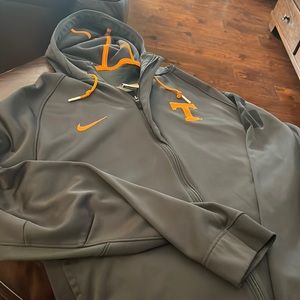 Tennessee Vols Nike hooded zip up in men’s size large in Anthricite